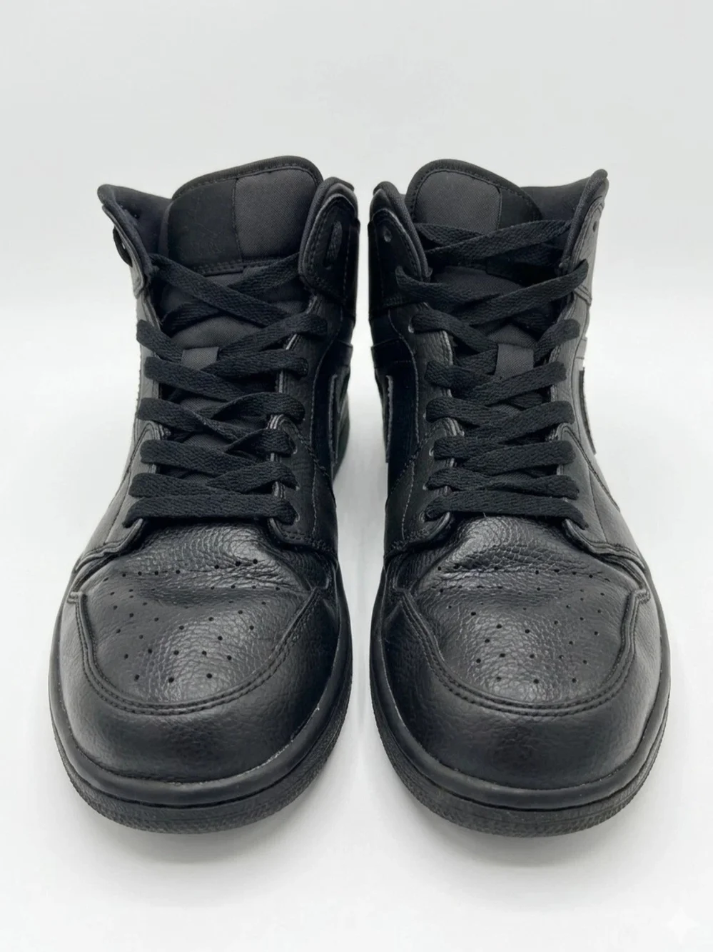 Nike Air Jordan 1 Mid Black Leather Mid-Top Lace-Up Sneakers Mens 10.5